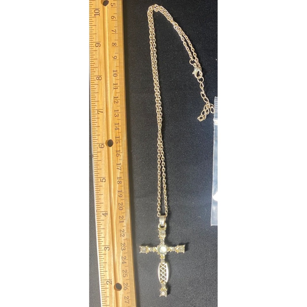 Silver Tone Cross Pendant Necklace‎ Rhinestone Accents Women's Jewelry
